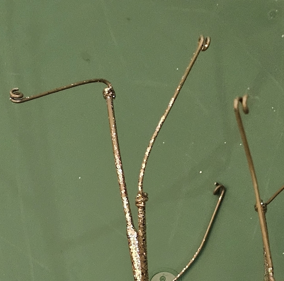 Metal Christmas Tree Photo Holder - Picture 8 of 9